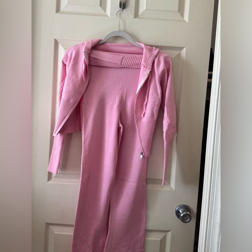 Cute pinky set